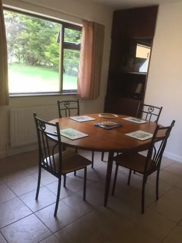 펜션 Foyleview Cottage,